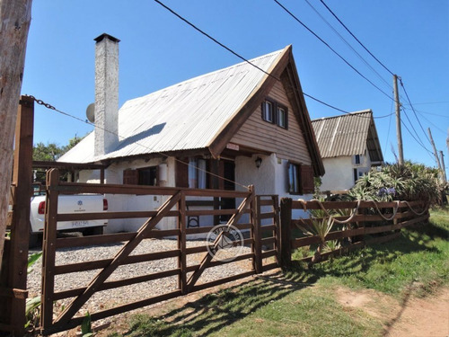 Las Pirañas En Punta Del Diablo