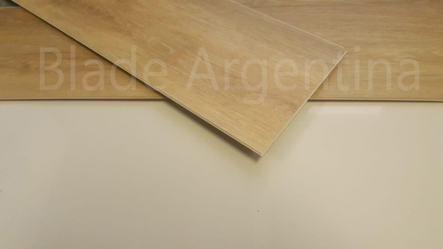 Piso Vinilico Spc Por M2 Claro Simil Madera  122 X 18 Cm