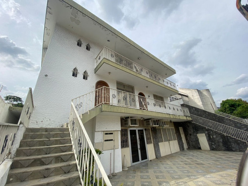 Casa Ubicada Parte Alta Del Marques De 6 Habitaciones