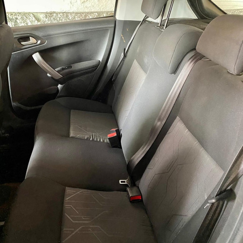 Peugeot 6000,00 Entrada + 48 X 998,00