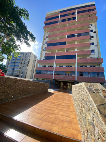 Apartamento En Jorge Coll Con Excelente Ubicación