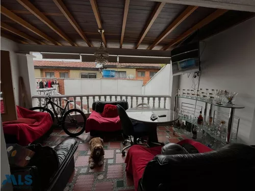 Amplia Casa Con Excelente Ubicación En Envigado!(mls#252487)