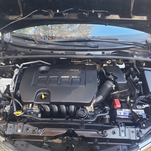 Toyota Corolla Xli 1.8 6m/t