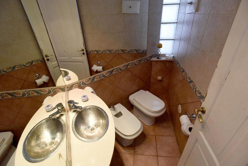 Venta Casa 4 Amb En Flores Cochera, Apto Credito