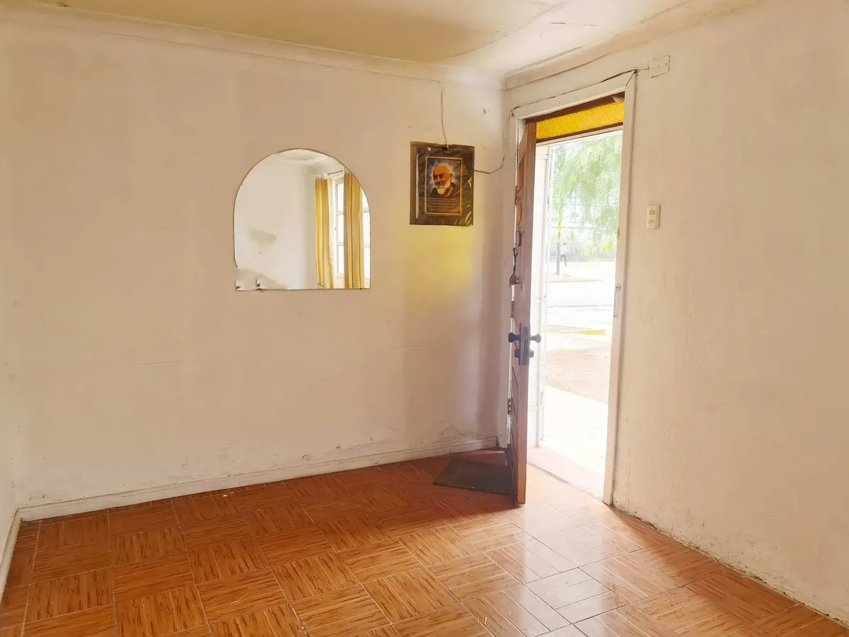 Imagen 3 de 13 de Venta Amplia Casa /comercial-av.el Parron (150946)