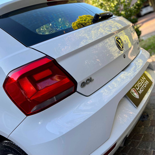 Imagen 12 de 15 de Volkswagen Gol Trend 2017 1.6 Trendline 101cv