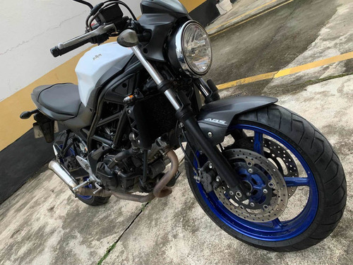 Imagem 4 de 14 de Suzuki Sv650a