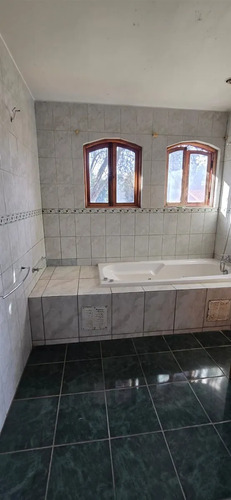 Parcela Con Casa En Arriendo En Isla De Maipo