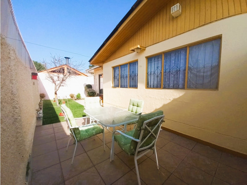 Casa De Un Piso Con Excelente Ubicación En Villa Alemana