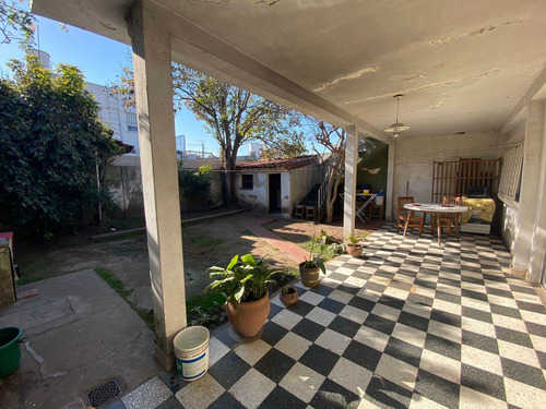 Imagen 8 de 25 de Venta Casa Quilmes Oeste 3 Amb Jardin Y Cochera