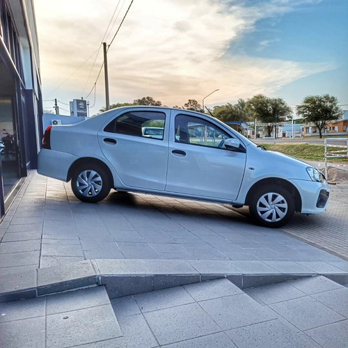Toyota Etios 1.5 Sedan Xls