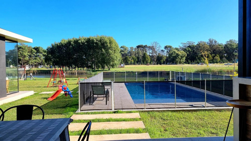 Imagen 13 de 29 de Casa Cuatro Ambientes Con Piscina Climatizada