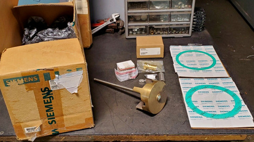 New Siemens 5  Rebuild/repack Service Kit Flowrite 599 Ser