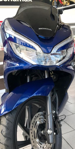 Imagen 3 de 18 de Honda Pcx 150 Okm Azul Comfort Y Rendimiento! En Genamax!