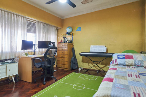 Retasada- Venta- Casa En Bv. Avellaneda Al 400