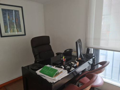 Oficina En Miraflores Con Moneda