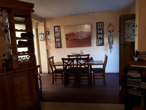 Imagen 8 de 14 de Hermosa Propiedad En Venta. Moreno Sur!