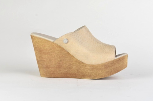 Imagen 2 de 7 de Zuecos Zapatos De Mujer - Amber - Ferraro