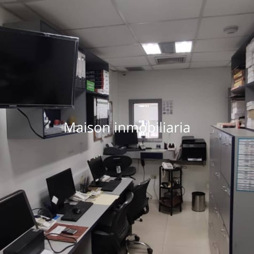 Imagen 9 de 10 de Se Vende Clínica En Maracay Tlf. 04243162405