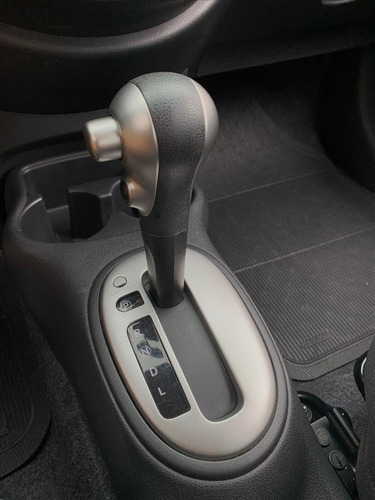 Imagem 9 de 9 de Nissan March March Sl 1.6 Flex Aut.