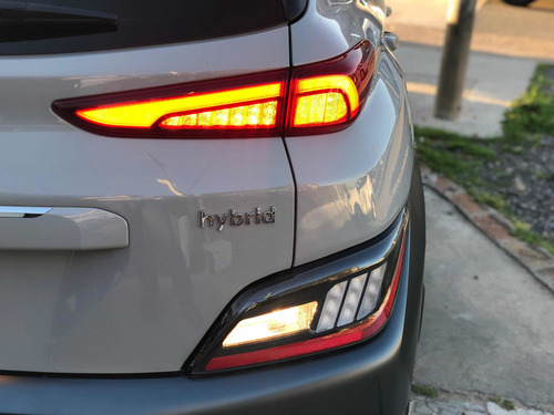 Imagen 8 de 21 de Hyundai Kona Hibrida Safe Y Limited 2023 / Oliva Automotores
