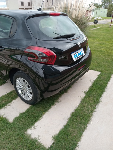 Peugeot 208 1.5 Allure Smeg