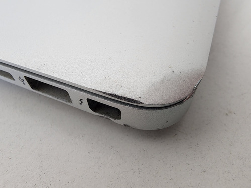 Imagen 10 de 10 de Macbook Air A1466 13.3'' I5 8gb Ram 128ssd + Cargador - Leer
