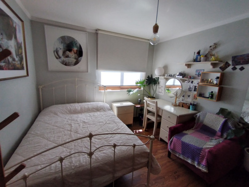 Venta, Excelente Depto A Pasos De Manquehue 4d / 4b