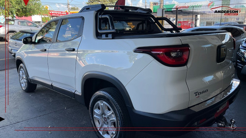 Imagem 3 de 8 de Fiat Toro Endurence 1.8 Flex