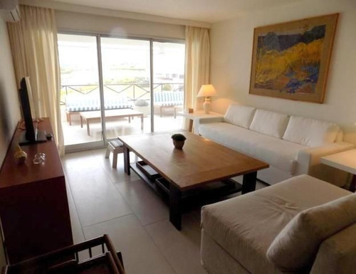 Apartamento En Venta De 2 Dormitorios En Manantiales