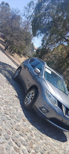 Nissan X-Trail 2.5 Exclusive 3 Row Mt