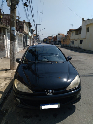 Imagem 4 de 7 de Peugeot 206