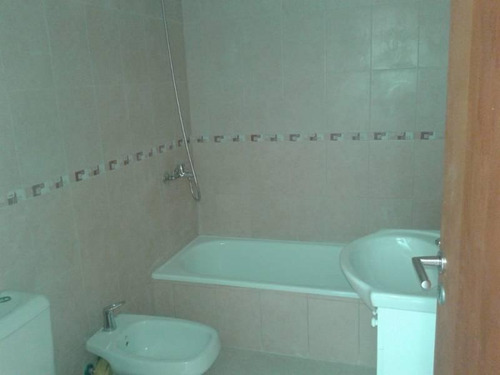 Imagen 6 de 11 de Departamento En Venta En Mehnir De Lorenzo- Pilar, G.b.a. Zona Norte