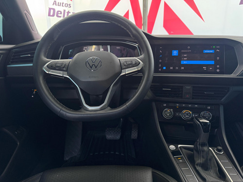 Volkswagen Jetta 2.5 Sportline Tiptronic At