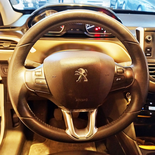 Imagen 6 de 10 de Peugeot 2008