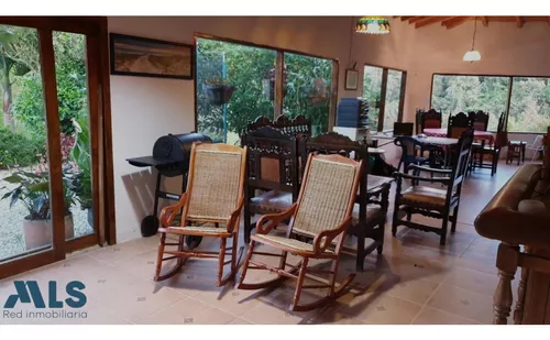 Grandiosa Finca Con Cultivos De Aguacate Hass(mls#247937)