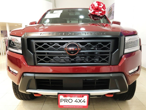 Imagen 2 de 15 de Nissan Frontier V6 Pro-4x ´22
