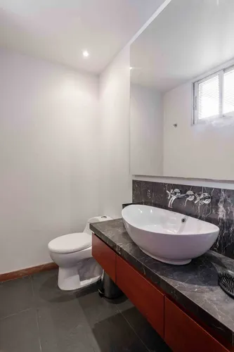 Casa En Arriendo/venta En El Tejar. Cod A7604
