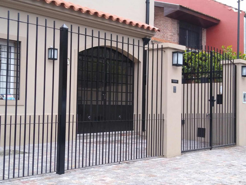 Herrero - Trabajos De Herrería De Obra Y Artística A Medida