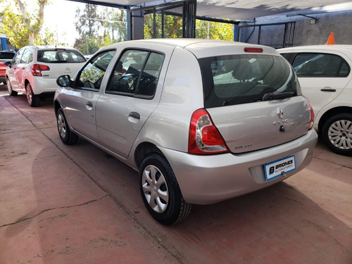Imagen 3 de 8 de Renault Clío Mio 5p Expression Pack I 2013