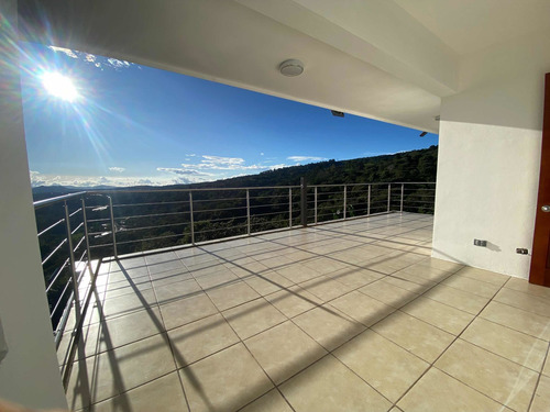 Imagen 21 de 23 de Casa Naranjo For Sale