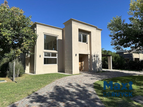 Casa A Estrenar En Barrancas De Iraola