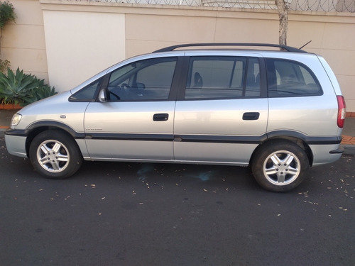 Imagem 9 de 13 de Chevrolet Zafira 2009 2.0 Expression Flex Power Aut. 5p