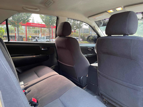 Toyota Fortuner 2015 3.0 Sr5 169 Hp