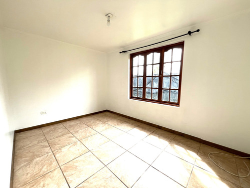 Dos Casas En Parcela De 5.000 Mts. En Linderos