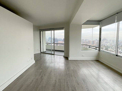 Departamento Full Remodelado En Venta En Vitacura / Vistas