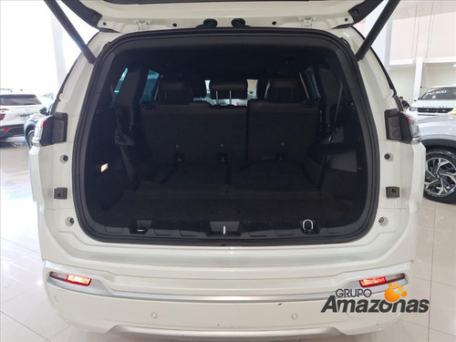Jeep Commander 2.0 TD380 TURBO DIESEL OVERLAND AT9