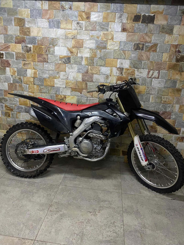 Imagem 2 de 12 de Honda Crf