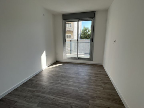 Imagen 5 de 12 de Venta De 1 Dormitorio En Cordón, Level 2