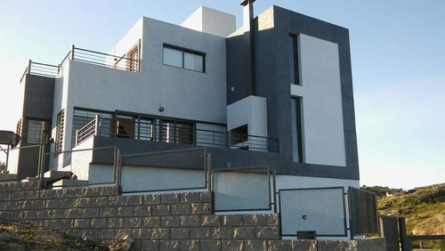 Imagen 1 de 14 de Dueño Alquila Casa Con Pileta Y Vista Al Lago Y La Ciudad
